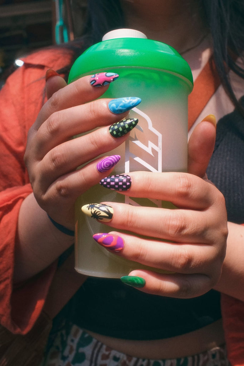 <p>HOLY.Kieu mit passender Nail Art – erkennt ihr alle Sorten?</p>