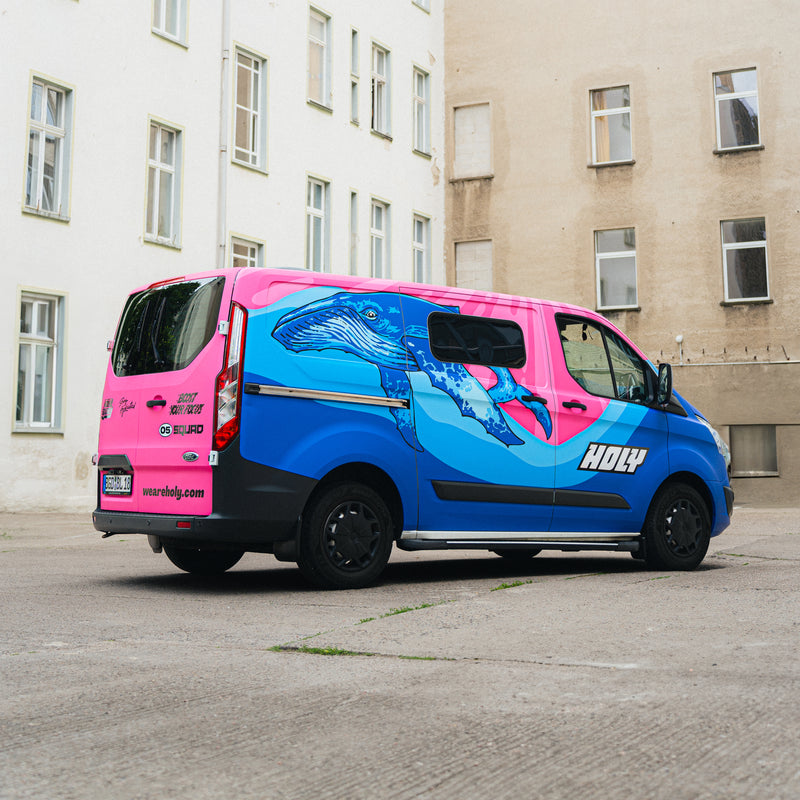 <p>Watermelon Whale Ford Transit Van von Squad Member Manu</p>