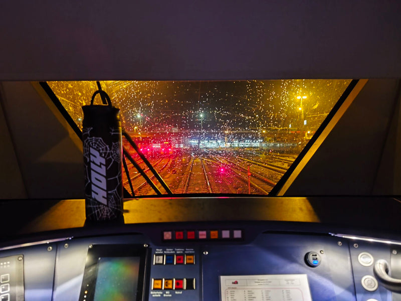 <p>1L Thermo Shaker als treuer Dienstbegleiter von Squad Member Michael</p>